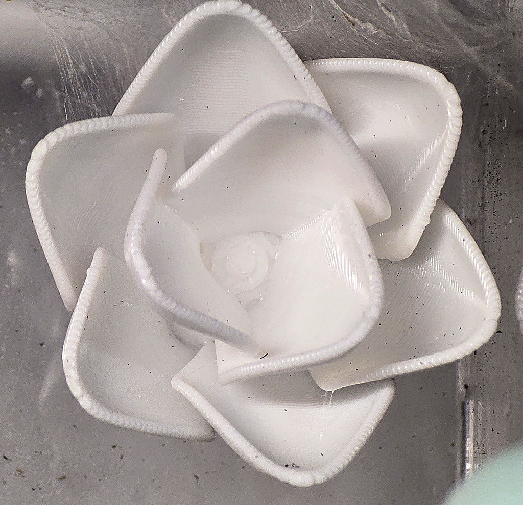Flower Hide - small size 3D-printed magnetic flower hide for jumping spider enclosures